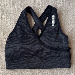 Gymshark Women’s Size S Adapt Animal Seamless Sports Bra Cross Back Performance